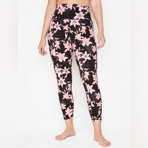 NWT Victoria’s Secret Flow On Point Internal Ankle Leggings Size 4 Long